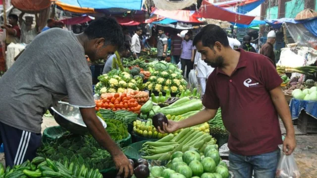 ডিসেম্বরে মূল্যস্ফীতি কমে ১০.৮৯ শতাংশ