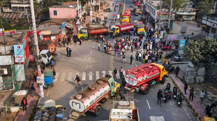 শ্রমিকদের কর্মবিরতি, খুলনাসহ ১৬ জেলায় জ্বালানি তেল সরবরাহ বন্ধ