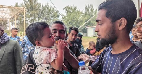 পরিবারের কাছে ফিরলেন ভারত থেকে মুক্তি পাওয়া ৯০ জেলে-নাবিক