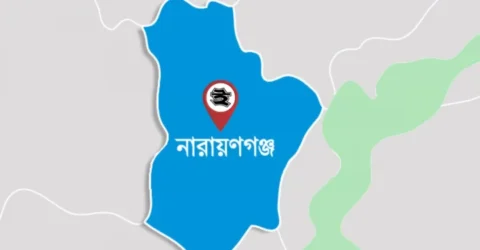 আড়াইহাজারে অটো উল্টে ১ যাত্রী নিহত, আহত ২