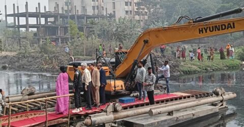 এ বছরেই ঢাকার ১৯ খাল দখল ও দূষণমুক্ত করা হবে: পরিবেশ উপদেষ্টা