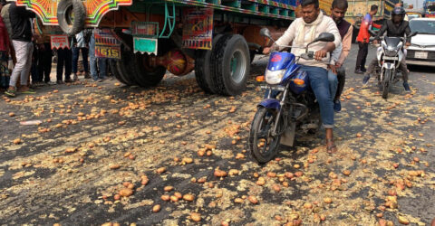 হিমাগারে আলু সংরক্ষণের ভাড়া দ্বিগুণ করার প্রতিবাদ