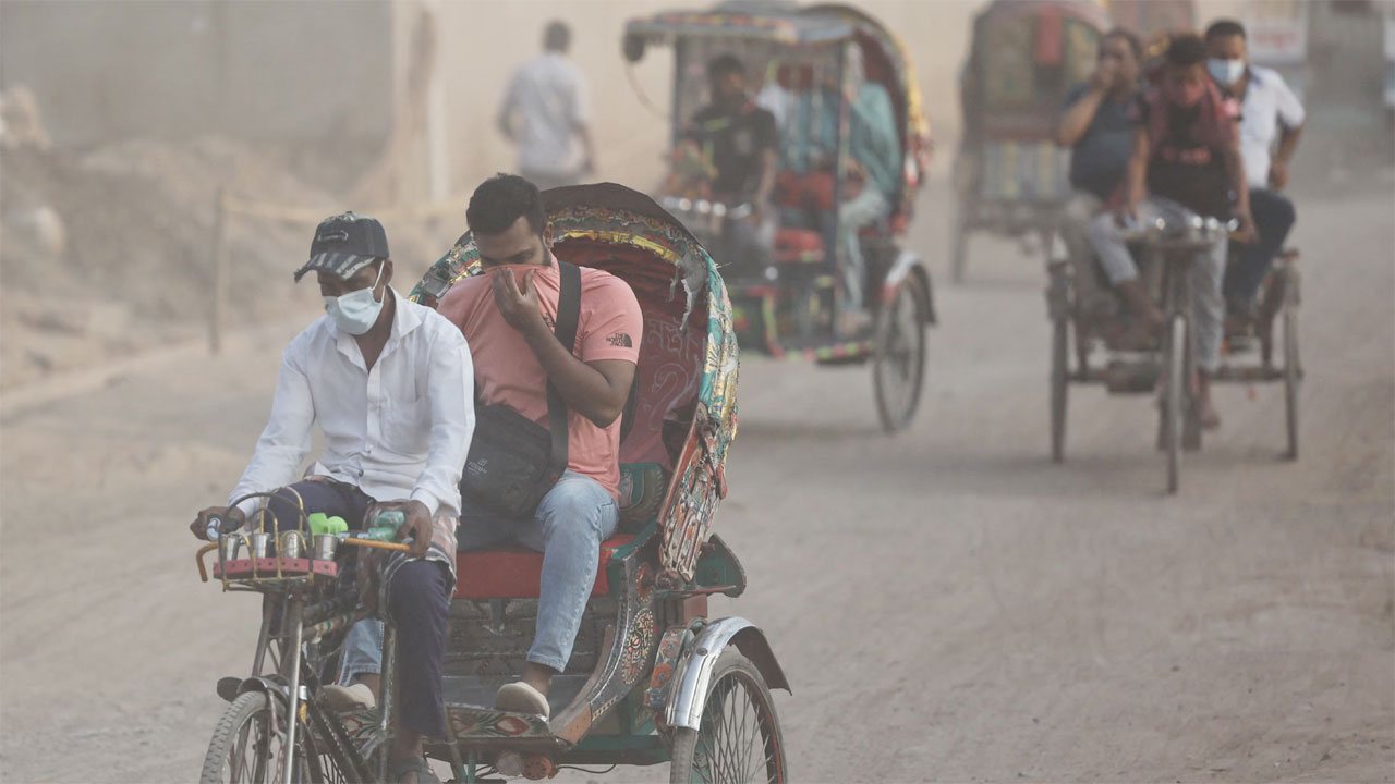 ১২৮ স্কোর নিয়ে দূষিত শহরের তালিকায় ঢাকা