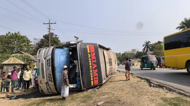 দুর্ঘটনার পর জানা গেল বাসটি চুরির