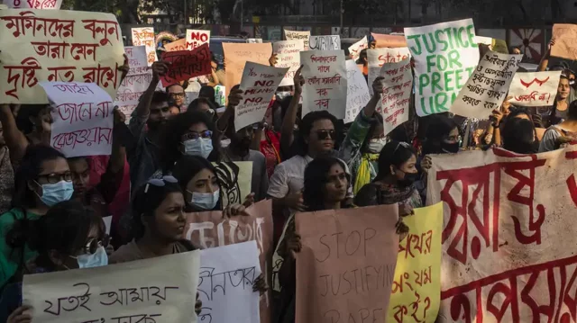 বাংলাদেশে দুই মাসে নির্যাতিত ২৯৪ নারী, ধর্ষণের শিকার ৯৬