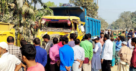 সকালে জামালপুর-ময়মনসিংহ মহাসড়কে ঝরল দুই প্রাণ